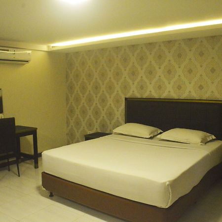 Hotel Pangrango 3 Bogor Esterno foto